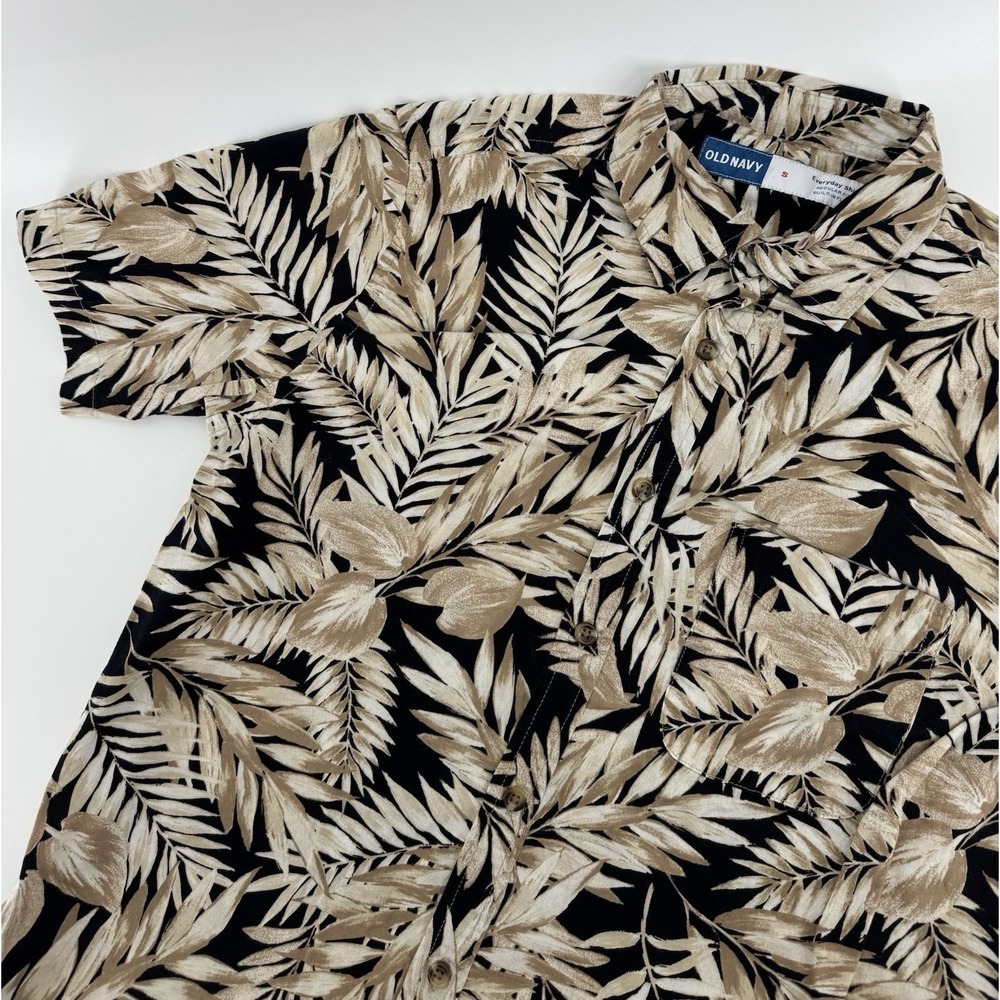 Old Navy Hawaiian Shirt Men's Size S Tropical Beach Floral Aloha - Picture 2 of 9